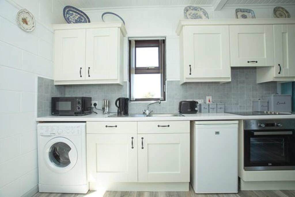 Cargagh Cottage Annacloy Bagian luar foto
